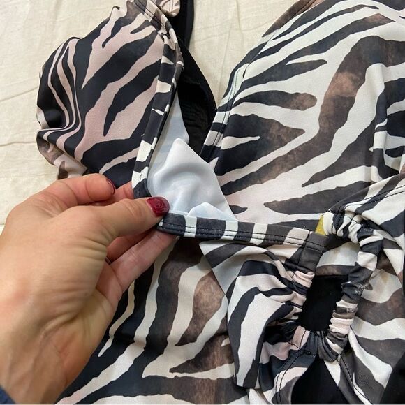 Swimsuits For All Brand Zebra Print and Black One Piece Swim Suit Size 10 - Picture 5 of 10